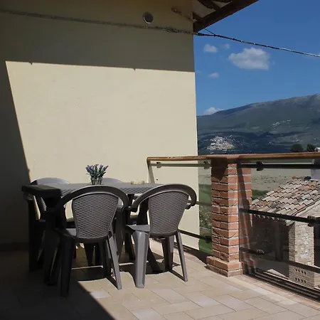 Il Casale Di Famiglia Apartment Montefalco Exterior photo
